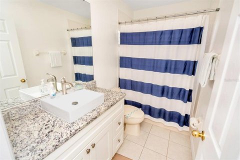 House in Kissimmee, Florida 7 bedrooms, 267.65 sq.m. № 2204292 - photo 26