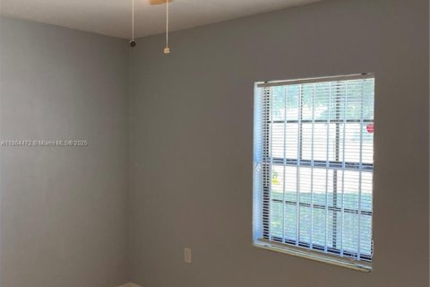 House in Miami, Florida 2 bedrooms, 115.38 sq.m. № 1896640 - photo 23