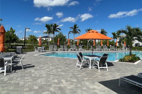 Touwnhouse à vendre à Homestead, Floride: 3 chambres, 133.97 m2 № 2042254 - photo 27