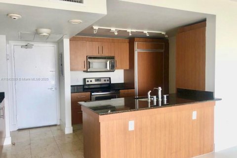 Copropriété à louer à Bal Harbour, Floride: 1 chambre, 83.24 m2 № 1836704 - photo 5