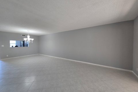 Купить кондоминиум в Коконат Крик, Флорида 3 комнаты, 107.4м2, № 2261259 - фото 12