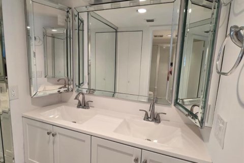 Купить кондоминиум в Коконат Крик, Флорида 3 комнаты, 107.4м2, № 2261259 - фото 23