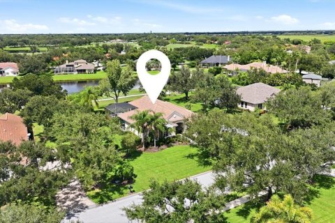 Villa ou maison à vendre à Sarasota, Floride: 4 chambres, 319.58 m2 № 2360998 - photo 2
