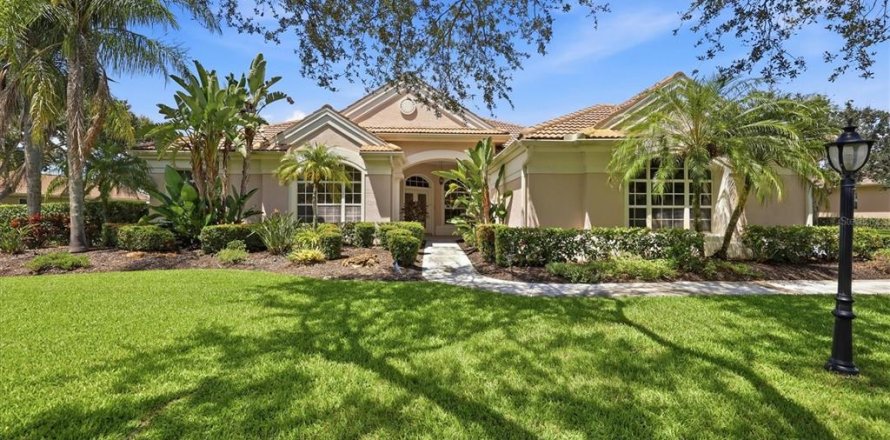 Villa ou maison à SERENOA LAKES à Sarasota, Floride 4 chambres, 319.58 m2 № 2360998