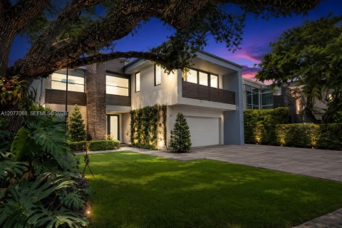 Villa ou maison à vendre à Fort Lauderdale, Floride: 4 chambres, 337.7 m2 № 2348765 - photo 15