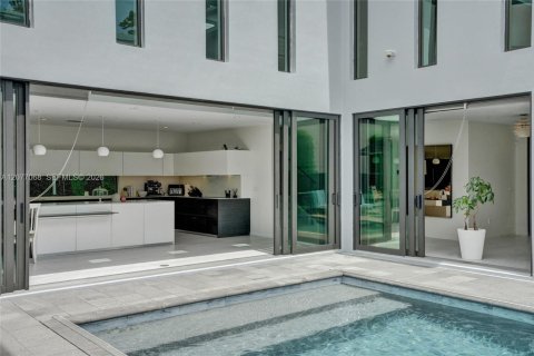 Villa ou maison à vendre à Fort Lauderdale, Floride: 4 chambres, 337.7 m2 № 2348765 - photo 7