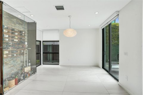 Villa ou maison à vendre à Fort Lauderdale, Floride: 4 chambres, 337.7 m2 № 2348765 - photo 19