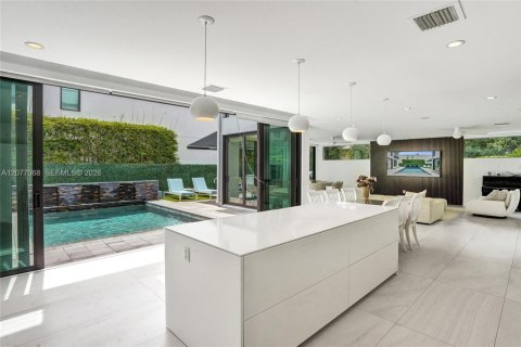 Villa ou maison à vendre à Fort Lauderdale, Floride: 4 chambres, 337.7 m2 № 2348765 - photo 23