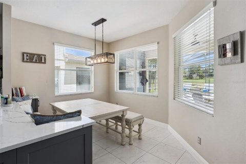 Villa ou maison à vendre à Davenport, Floride: 5 chambres, 273.97 m2 № 2398540 - photo 12