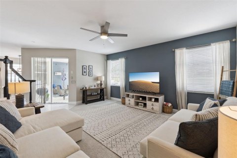 Villa ou maison à vendre à Davenport, Floride: 5 chambres, 273.97 m2 № 2398540 - photo 15