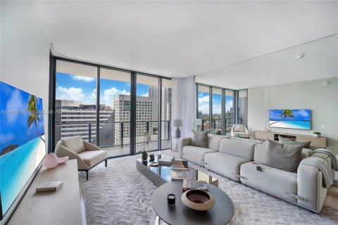 Condo in Miami, Florida, 2 bedrooms  № 2041875