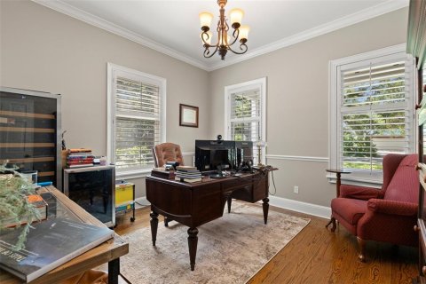 Casa en alquiler en Tampa, Florida, 4 dormitorios, 328.87 m2 № 1915358 - foto 10