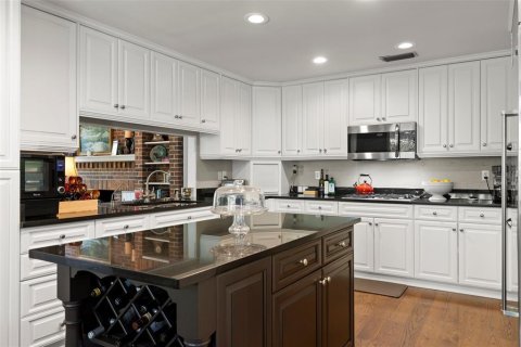 Casa en alquiler en Tampa, Florida, 4 dormitorios, 328.87 m2 № 1915358 - foto 20