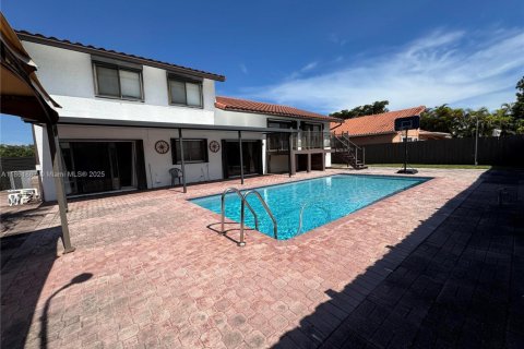 Casa en venta en Miami, Florida, 3 dormitorios, 177.72 m2 № 1892440 - foto 6