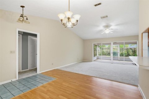 House in Crystal River, Florida 3 bedrooms, 162.67 sq.m. № 2212275 - photo 13