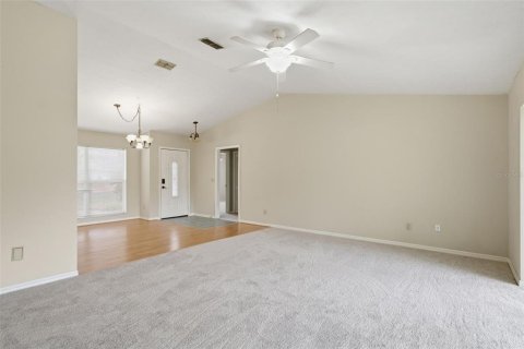 House in Crystal River, Florida 3 bedrooms, 162.67 sq.m. № 2212275 - photo 17