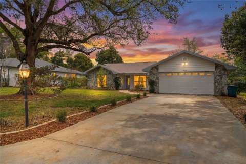 House in Crystal River, Florida 3 bedrooms, 162.67 sq.m. № 2212275 - photo 12