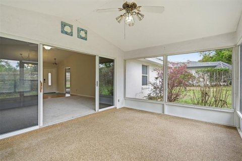 House in Crystal River, Florida 3 bedrooms, 162.67 sq.m. № 2212275 - photo 11