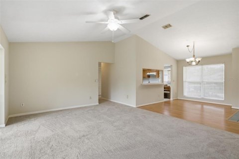House in Crystal River, Florida 3 bedrooms, 162.67 sq.m. № 2212275 - photo 16