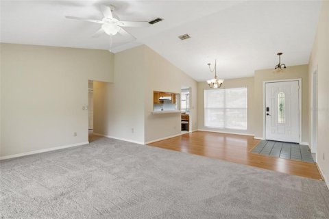 House in Crystal River, Florida 3 bedrooms, 162.67 sq.m. № 2212275 - photo 15