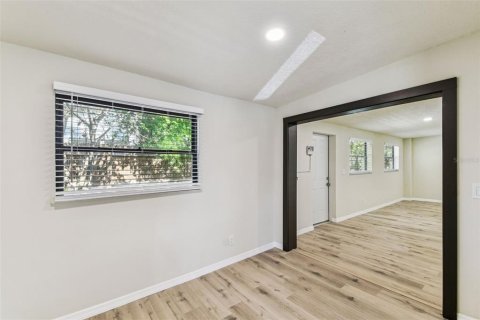 Casa en venta en Tampa, Florida, 3 dormitorios, 184.78 m2 № 1761444 - foto 19
