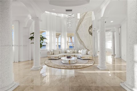 Villa ou maison à vendre à North Miami Beach, Floride: 5 chambres, 728.63 m2 № 2081240 - photo 26