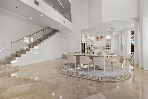 Villa ou maison à vendre à North Miami Beach, Floride: 5 chambres, 728.63 m2 № 2081240 - photo 29