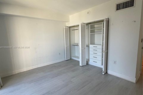 Снять в аренду кондоминиум в Бэл-Харбор, Флорида 2 спальни, 98.1м2, № 2020906 - фото 6