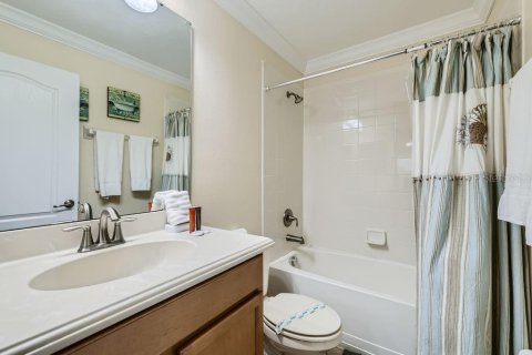 Casa en venta en Kissimmee, Florida, 6 dormitorios, 305.74 m2 № 1681089 - foto 28
