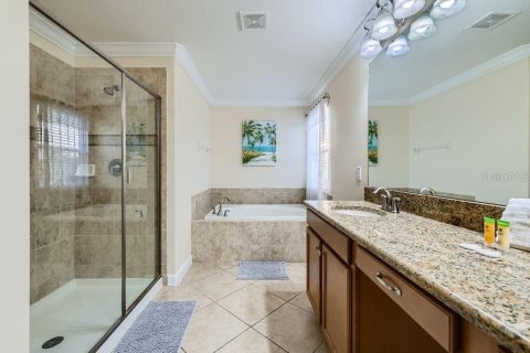 Casa en venta en Kissimmee, Florida, 6 dormitorios, 305.74 m2 № 1681089 - foto 18