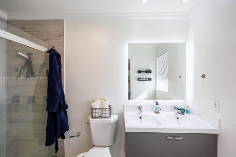 House in Coral Springs, Florida 3 bedrooms, 130.53 sq.m. № 1974511 - photo 22