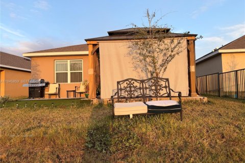 Купить виллу или дом в Порт-Сент-Луси, Флорида 3 спальни, 149.94м2, № 2152884 - фото 29
