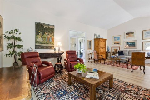Купить виллу или дом в Лисбург, Флорида 11 комнат, 207.45м2, № 2424434 - фото 12