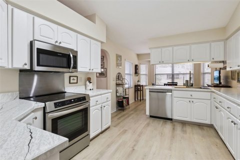 Купить виллу или дом в Лисбург, Флорида 11 комнат, 207.45м2, № 2424434 - фото 20