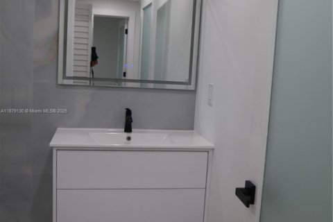 Casa en alquiler en Hollywood, Florida, 3 dormitorios, 124.49 m2 № 1927840 - foto 16