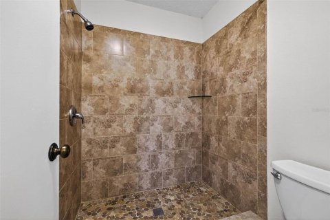 Townhouse in Saint Petersburg, Florida 2 bedrooms, 112.41 sq.m. № 2122275 - photo 19
