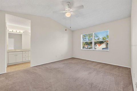 Townhouse in Saint Petersburg, Florida 2 bedrooms, 112.41 sq.m. № 2122275 - photo 17