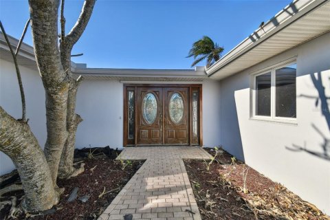Villa ou maison à vendre à Madeira Beach, Floride: 4 chambres, 292.27 m2 № 1570272 - photo 6