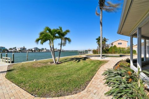 Villa ou maison à vendre à Madeira Beach, Floride: 4 chambres, 292.27 m2 № 1570272 - photo 3