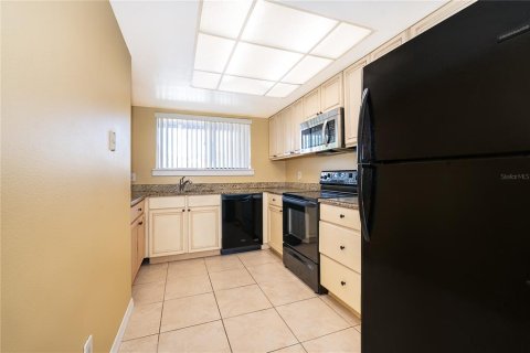 Copropriété à vendre à Altamonte Springs, Floride: 2 chambres, 114.73 m2 № 2157830 - photo 12