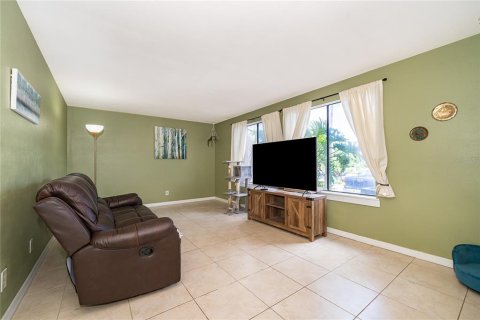 Copropriété à vendre à Altamonte Springs, Floride: 2 chambres, 114.73 m2 № 2157830 - photo 9