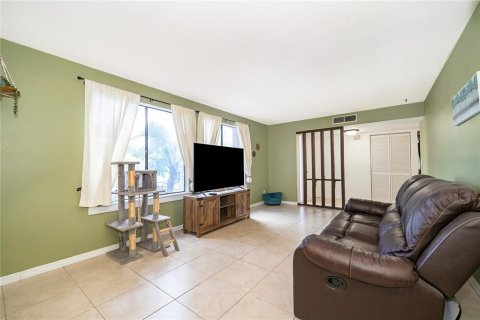 Copropriété à vendre à Altamonte Springs, Floride: 2 chambres, 114.73 m2 № 2157830 - photo 10