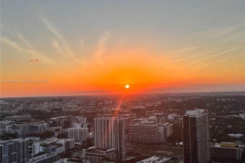 Кондоминиум с 1 спальней в Майами, Флорида № 2034269