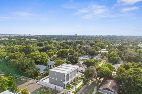 Townhouse in Tampa, Florida 3 bedrooms, 202.62 sq.m. № 1833312 - photo 3