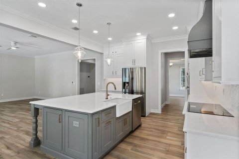 House in Celebration, Florida 6 bedrooms, 390.93 sq.m. № 1670218 - photo 15