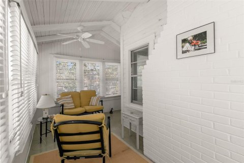 Villa ou maison à vendre à Treasure Island, Floride: 2 chambres, 105.91 m2 № 1592456 - photo 27