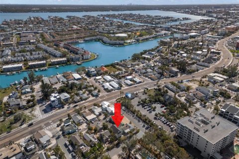 Villa ou maison à vendre à Treasure Island, Floride: 2 chambres, 105.91 m2 № 1592456 - photo 5