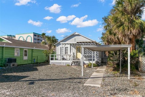 Villa ou maison à vendre à Treasure Island, Floride: 2 chambres, 105.91 m2 № 1592456 - photo 1