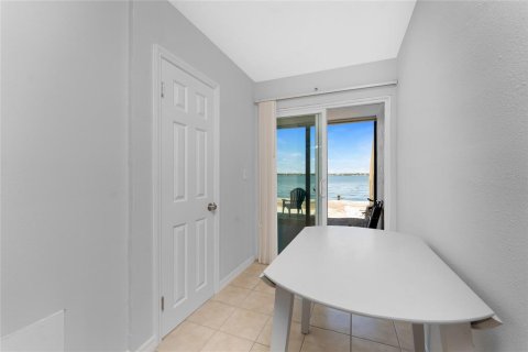 Condo in Englewood, Florida, 3 bedrooms  № 1743622 - photo 15