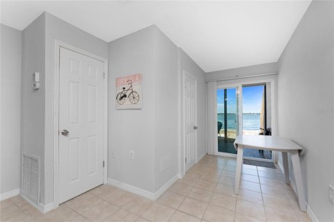 Condo in Englewood, Florida, 3 bedrooms  № 1743622 - photo 14